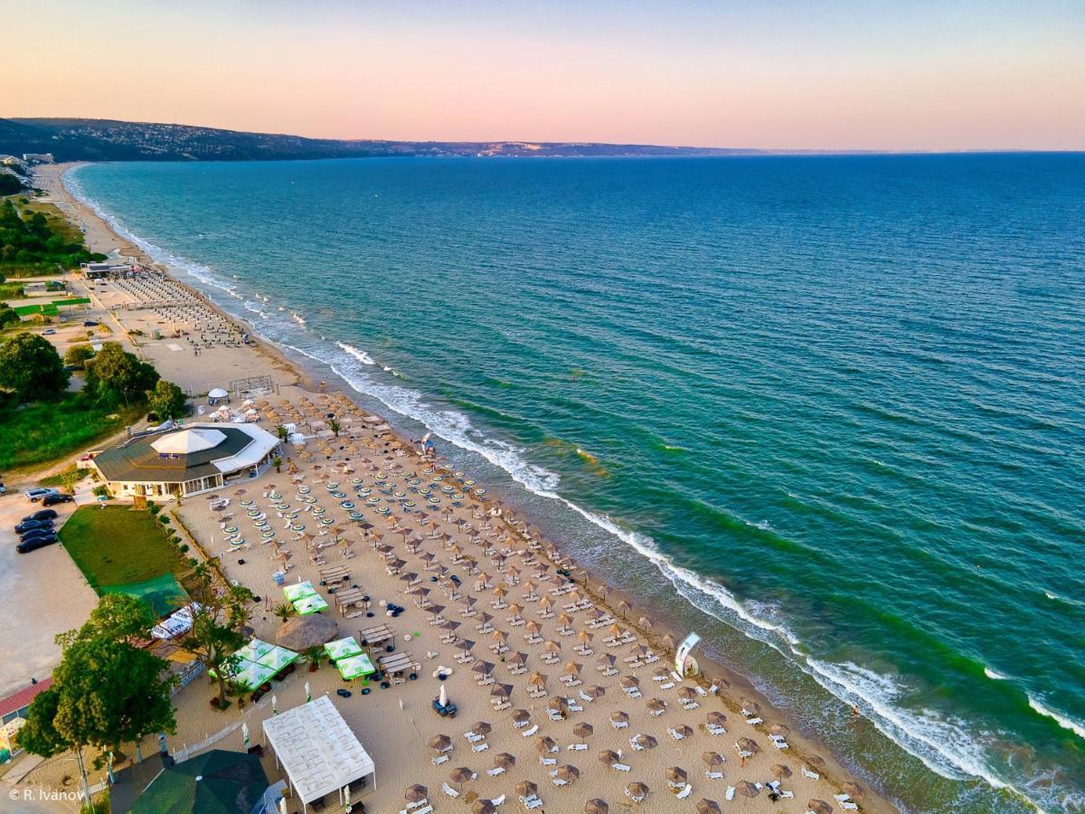 Complex Sea & Sky Next To The Beach ! 크레네보 외부 사진